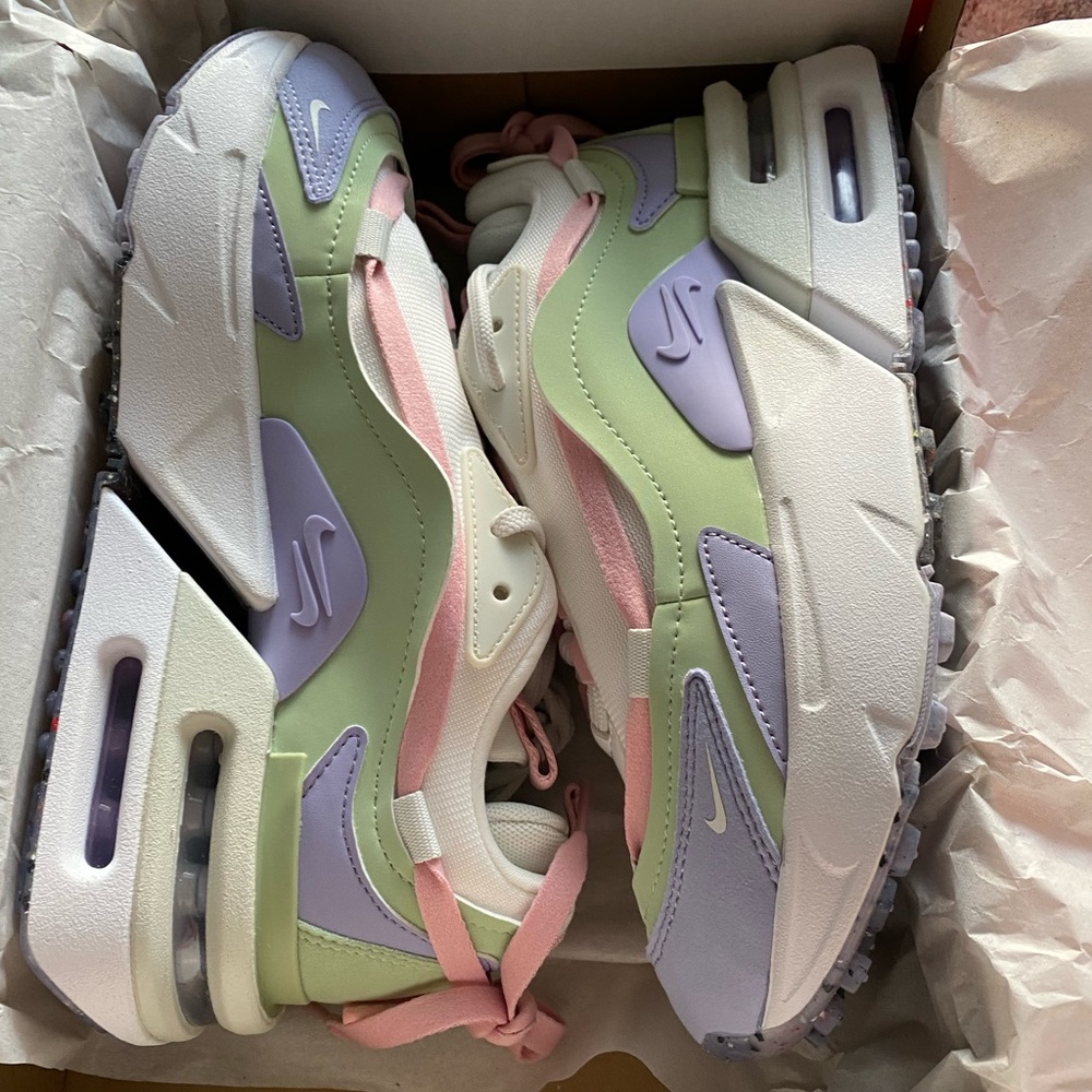 SOLD ON EBAY******New , never worn, Nike “Pastel” Furyosa